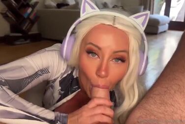 Gamer Zoe Grey Deepthroats Dick Then Swallows a Huge Load Like a Champ