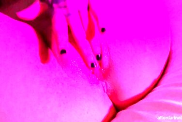 Willow Harper's Solo Fuckfest: Watch Her Finger-Fuck That Wet Pussy Raw!