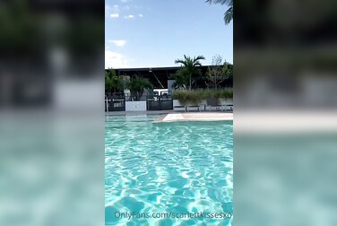 ScarlettKissesXO's Public Balcony Fuck: Deepthroating Cock Before Getting Pounded Raw