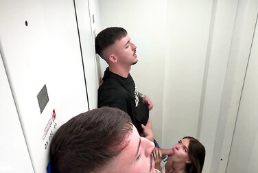 Elevator Sex Tape: Rossavaxx & Yeri Blue Get Caught Fucking Raw and Gaping