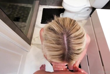 MeaganMoorexo Pounded Into Oblivion Before Her Steamy Bath
