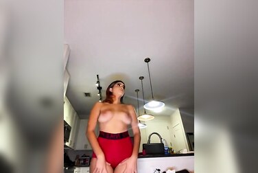 Roxie Sinner's Bouncing Tits Will Make You Cum Instantly