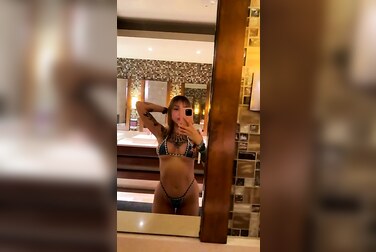 Justpeechi's Bikini Body Tease Ends With A Nasty Solo Fuck Session