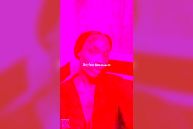 Teresa Lavae's Red Light Fingering Show: Soaking Wet Pussy Begs For Cock