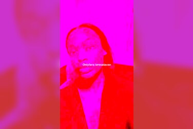 Teresa Lavae's Red Light Fingering Show: Soaking Wet Pussy Begs For Cock