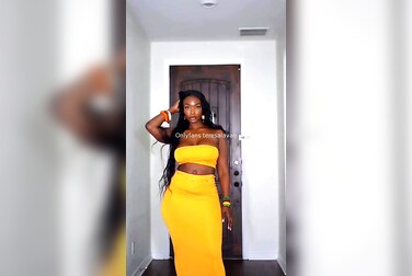 Teresa Lavae Barely Crams Her Thick Curves Into A Tight Dress, Shows It All Off
