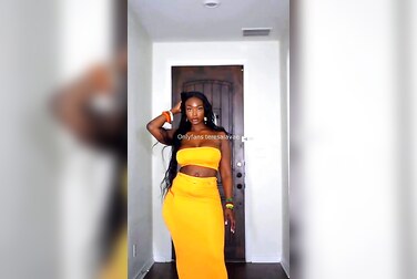 Teresa Lavae Barely Crams Her Thick Curves Into A Tight Dress, Shows It All Off