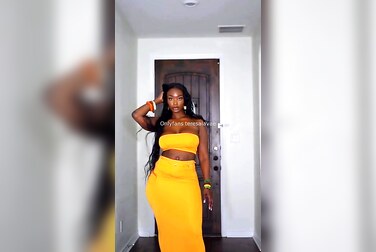 Teresa Lavae Barely Crams Her Thick Curves Into A Tight Dress, Shows It All Off