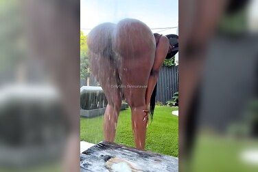 Teresa Lavae's Big Ass Gets Soaked and Spread Wide in The Shower