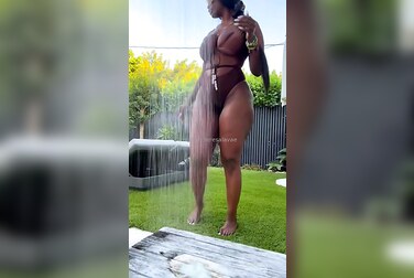 Teresa Lavae's Big Ass Gets Soaked and Spread Wide in The Shower