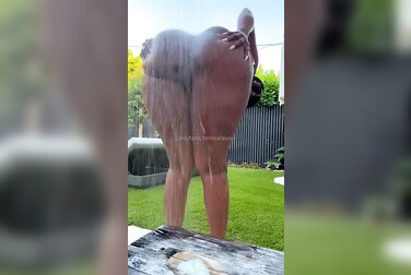 Teresa Lavae's Big Ass Gets Soaked and Spread Wide in The Shower