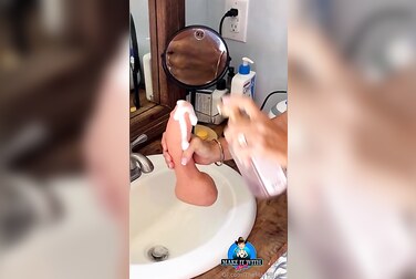 Themaryburke's Dildo Wash & Fuck: Getting Her Toy Soapy Wet For a Pussy Pounding