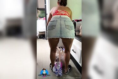 Themaryburke's Juicy Asshole Begs For a Hard Pounding as She Bends Over For a POV Close-Up