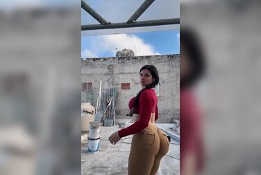 Public Risk: Busty Luciana90luna Fucked Raw By Workers On A Dirty Construction Site