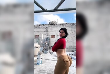 Public Risk: Busty Luciana90luna Fucked Raw By Workers On A Dirty Construction Site