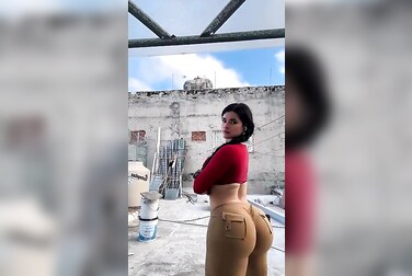 Public Risk: Busty Luciana90luna Fucked Raw By Workers On A Dirty Construction Site
