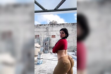 Public Risk: Busty Luciana90luna Fucked Raw By Workers On A Dirty Construction Site