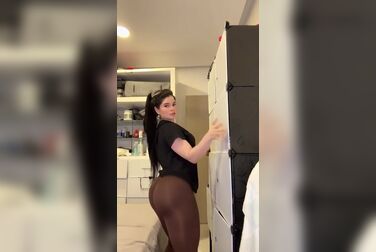 Luciana90luna's Phat Ass Claps & Bounces Right In Your Face