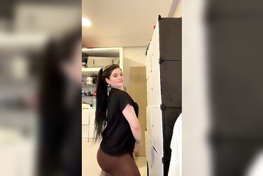 Luciana90luna's Phat Ass Claps & Bounces Right In Your Face