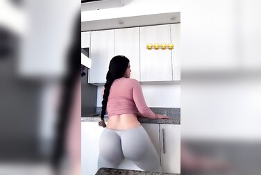 Luciana90luna's Phat Ass Kitchen Twerk: Watch Her Shake That Booty on The Counter!